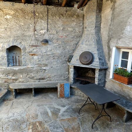 Casa Del Sarto Lägenhet Intragna Exteriör bild